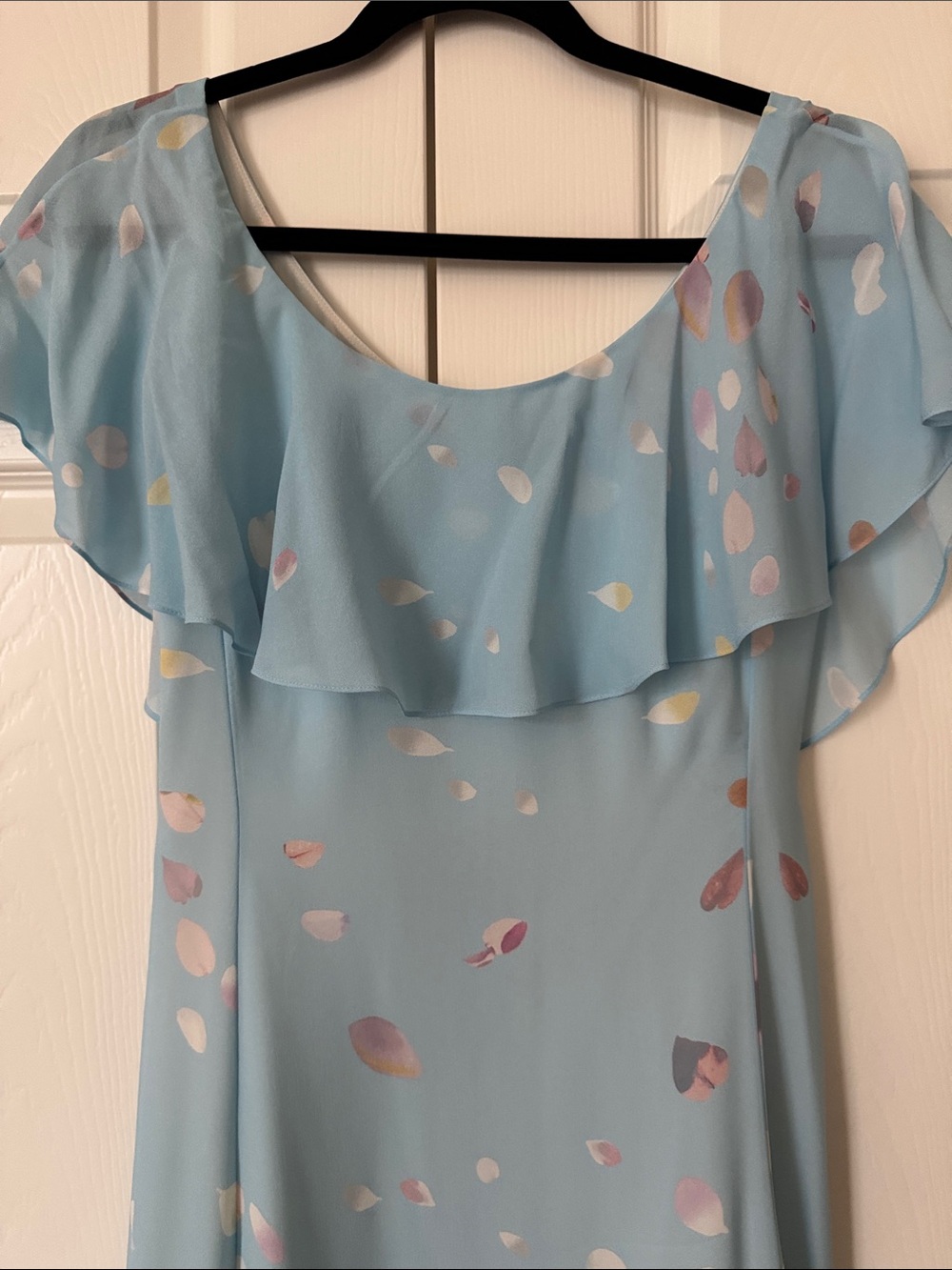 Theory- Light Blue Silk Dress with White, Mauve and Muted Pink Pint - Picture 6 of 9